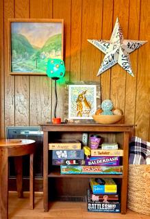 Spectacular Mountain Retreat- Serene Views!- The Groovy Groundhog - 2