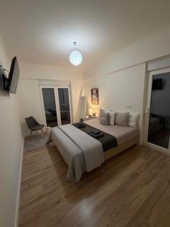 Feel like your home modern apartment next to expo - 8