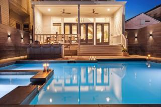 Gorgeous Grand Home with Heated Pool - 0