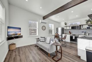 Evergreen Escape w/Hot-tub 5 Min to Downtown! - 1