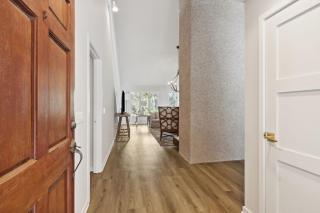 Remodeled 4-bedroom, 3- bathroom home - 6