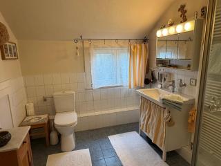 Comfort Double Room with Private Bathroom - 6