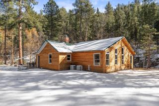 Grizzly Bear Creek Cabin - 8