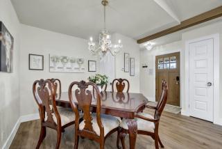 Crystal Cow Haus! - 8