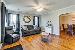 Country Comforts and River Fun! Somerville Home - 9