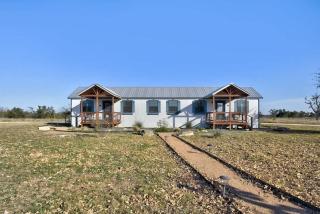 Bonny Bluebonnets Cottage with Stunning Hill Country Views - 7