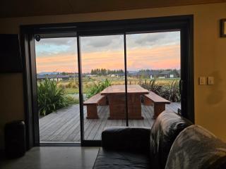 The Games Room - Epic Views & Mancave Magic - 8