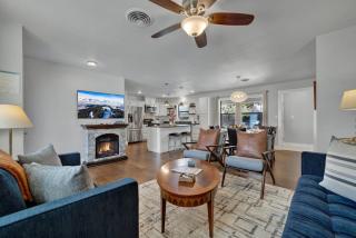 Das Weinhaus Pool & Hot Tub - Walk to Main St - 5