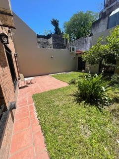 Casa con parque Caballito Ideal para familias - 1