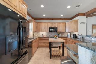 Ranch Retreat Combo with Stunning Creek View-Fire Pit - 9