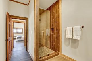 Ranch Retreat Combo with Stunning Creek View-Fire Pit - 3