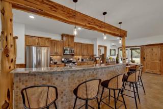 Oakridge Ranch - Pool,Hot Tub, Pickleball Court, Whiskey & Wine Room - 2