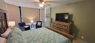 Beachfront Hotspot - New Furnishings - Pool - 1st Floor - 5