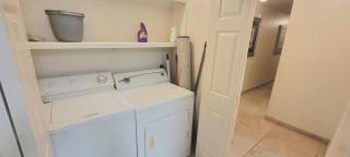 1 Block to Beach - Pool - Up to 6 - Families - 5