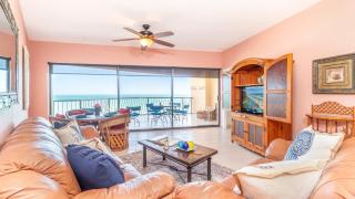 Salty Sea Retreat Nicely Furnished Oceanfront - 7