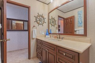 Shore To Please Penthouse Beautiful Oceanfront Condo - 2