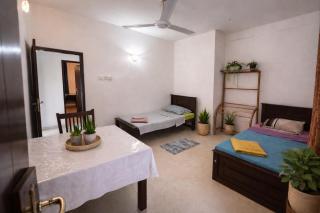 hostel of sincerity - 1