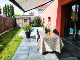 Bubbles and Granules - Single-storey house - Swimming pool - 6