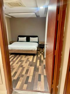 Gold Crest Apartments by MSA - 5