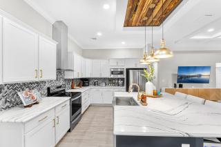 Family-Friendly Palm Bay Getaway! 20 Mi to Beaches - 2