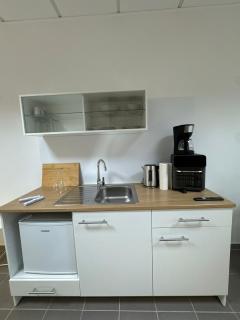 Ecke's Apartments - 8