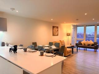 Bluebird Suites Greenbee - 1