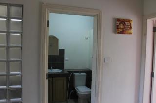 Spacious 3-Bedroom Apartment - Walk to Flic en Flac Beach - 8