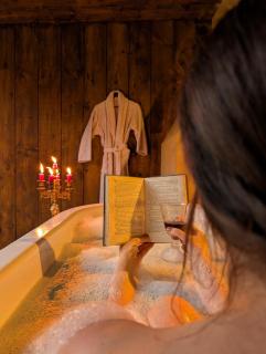 Gablebach Cottage With outdoor tub & log burner - 6