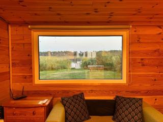 Domek nad jeziorem z własnym pomostem - 7