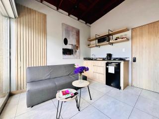 Moderno Apartamento Medellin con Jacuzzi y Aire Acondicionado - 3