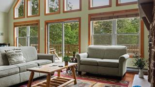 Sleeps 18 • Lake Access Game Room Close to Skiing Otter Banks by AvantStay - Albrightsville - 5