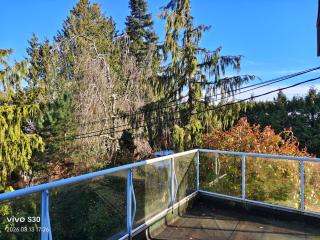 Vancouver Airport Blueberry Manor - 7