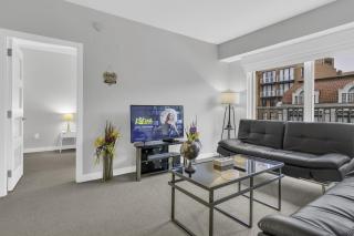 1BR Furnished Apartment at Penn Quarter apts - 4