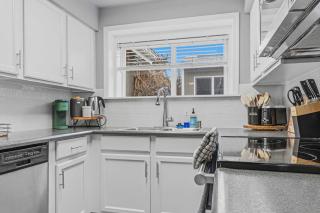 CDA Pet Bungalow Near Downtown & Trails Fenced - 1