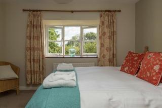 Vine Cottage at Eastleigh - 3