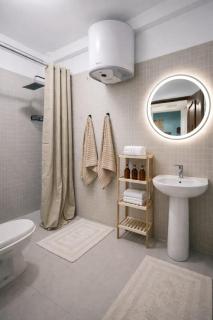 Stylish 2BR Apartment in Ngor, Near Beach, AC and WiFi - 7