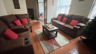 Casa tipo colonial cerca del IGSS colonia Molina - 6