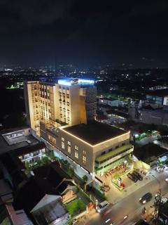 Hotel Fortunagrande Jember By Fosia Hotels - 0