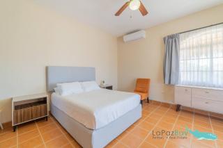 Roustic One Story Home desert garden - 7