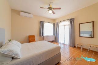 Roustic One Story Home desert garden - 6