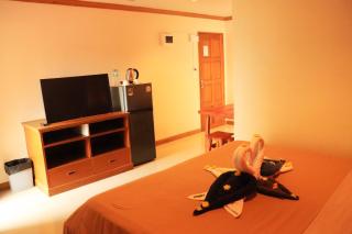 Rouge Service Apartments, Soi Buakhao - 7