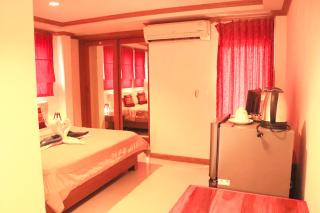 Rouge Service Apartments, Soi Buakhao - 5