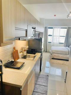 Horizons 101 Studio unit near Fuente - 2