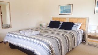 King George Retreat - Amazing Views, Spacious Living, Coastal Charm - 2