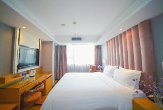 Lavande Hotel Guangzhou South High-speed Railway Station Luoxi Metro Station - 4