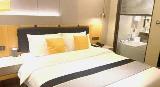 Home Inn Selected Guangzhou Zhujiang New Town Wuyangcun Metro Station - 1