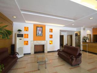 Jinjiang Inn Select Shanghai Pudong Airport - 2