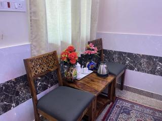 Hotel Srinivas - 8