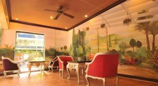 Queen Margarette Hotel - 9