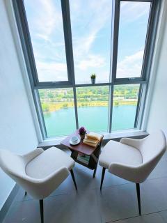 Dorsett Waterfront Subang Lake View Suite - 0